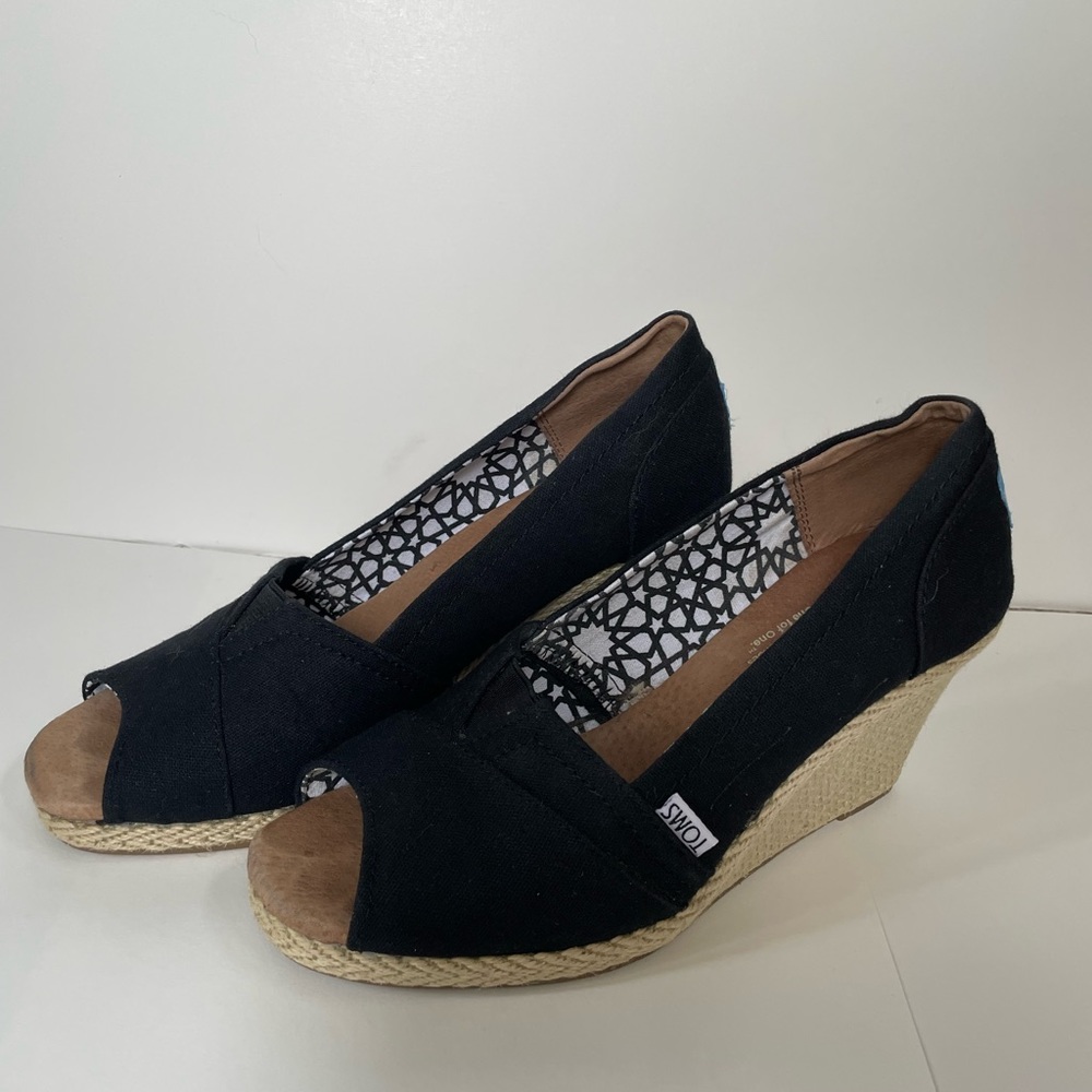 Toms Wedge Peep Toe Espadrille Black size 7.5